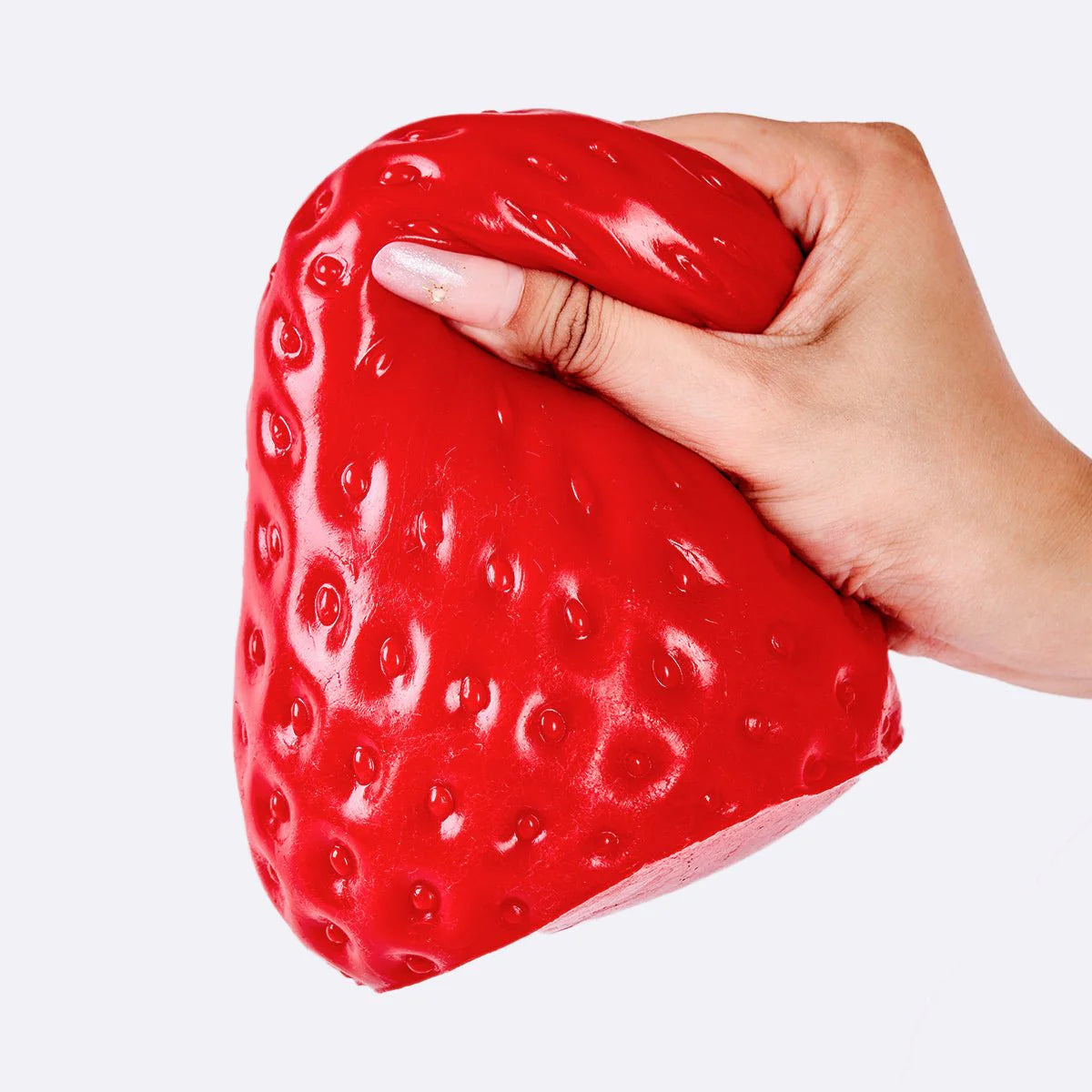 Squishy Fresa Extra Grande | Cero es 3® | Felicidad que puedes apretar cuando quieras